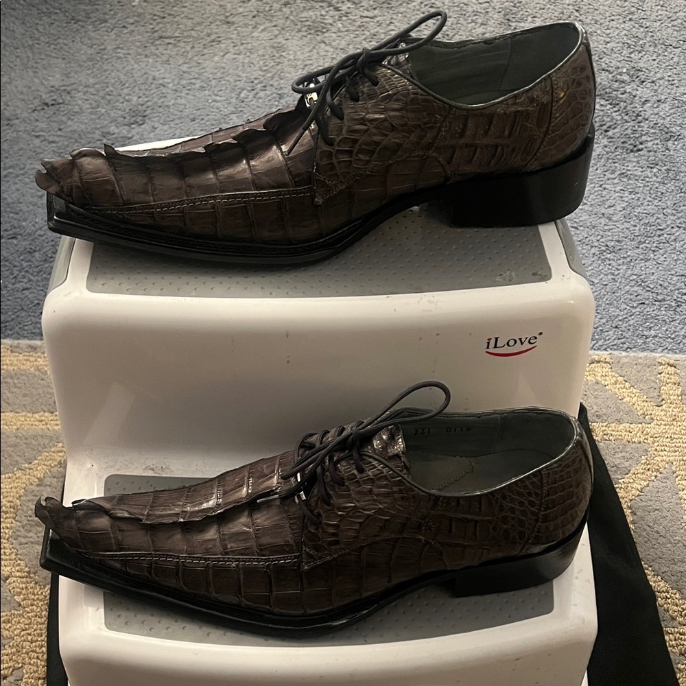 Elegant Brown/Gray Genuine Crocodile